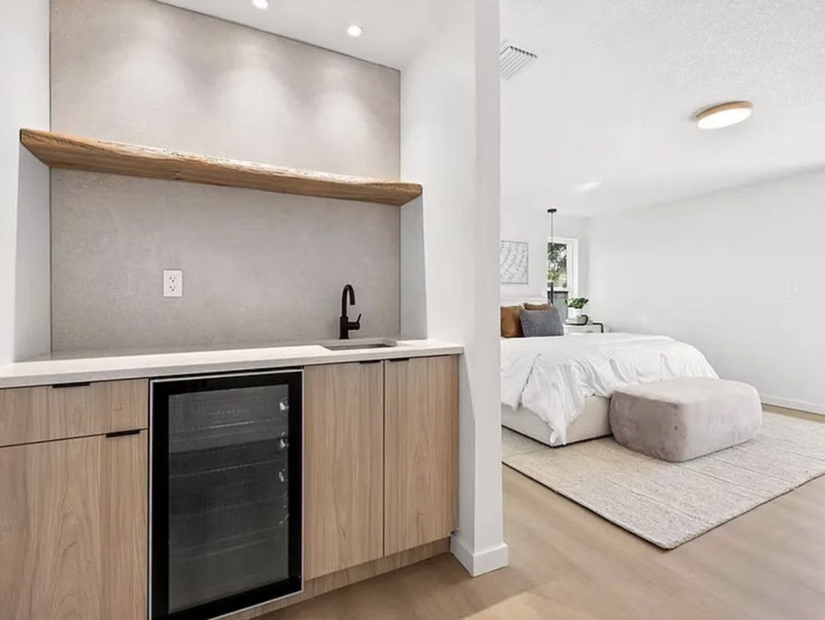 Wet bar + primary suite